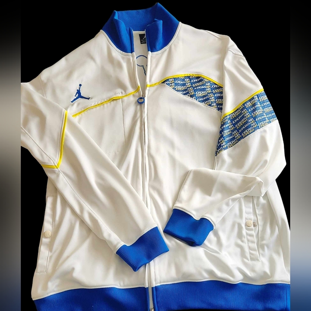 Jordan warm up jacket